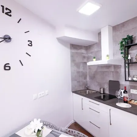 Apartamento Estudio La Colina, - Kainga Homes *
